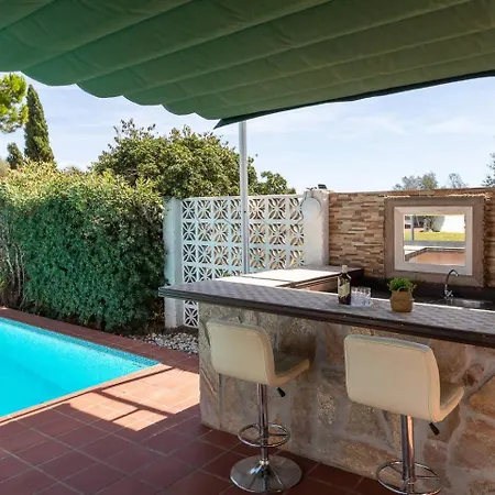 Tres Almendros Villa