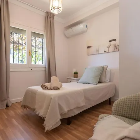 Tres Almendros Villa