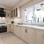 Villa Tres Almendros