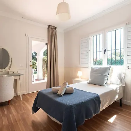 Tres Almendros Villa