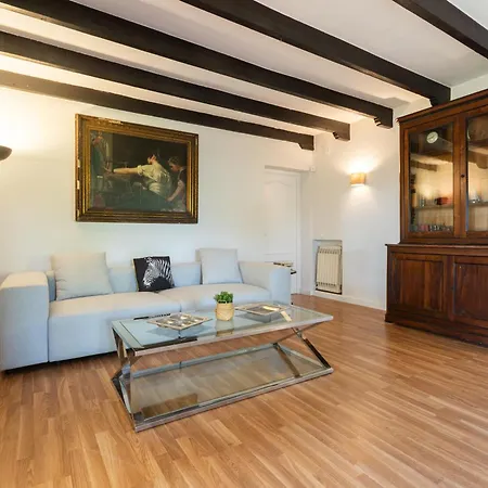 Tres Almendros Villa *