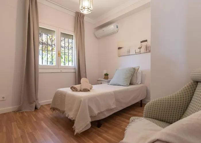 Tres Almendros Villa